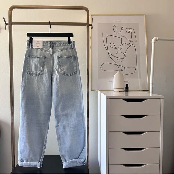 NWT ZARA MID-RISE BOYFRIEND JEANS - Picture 3 of 15